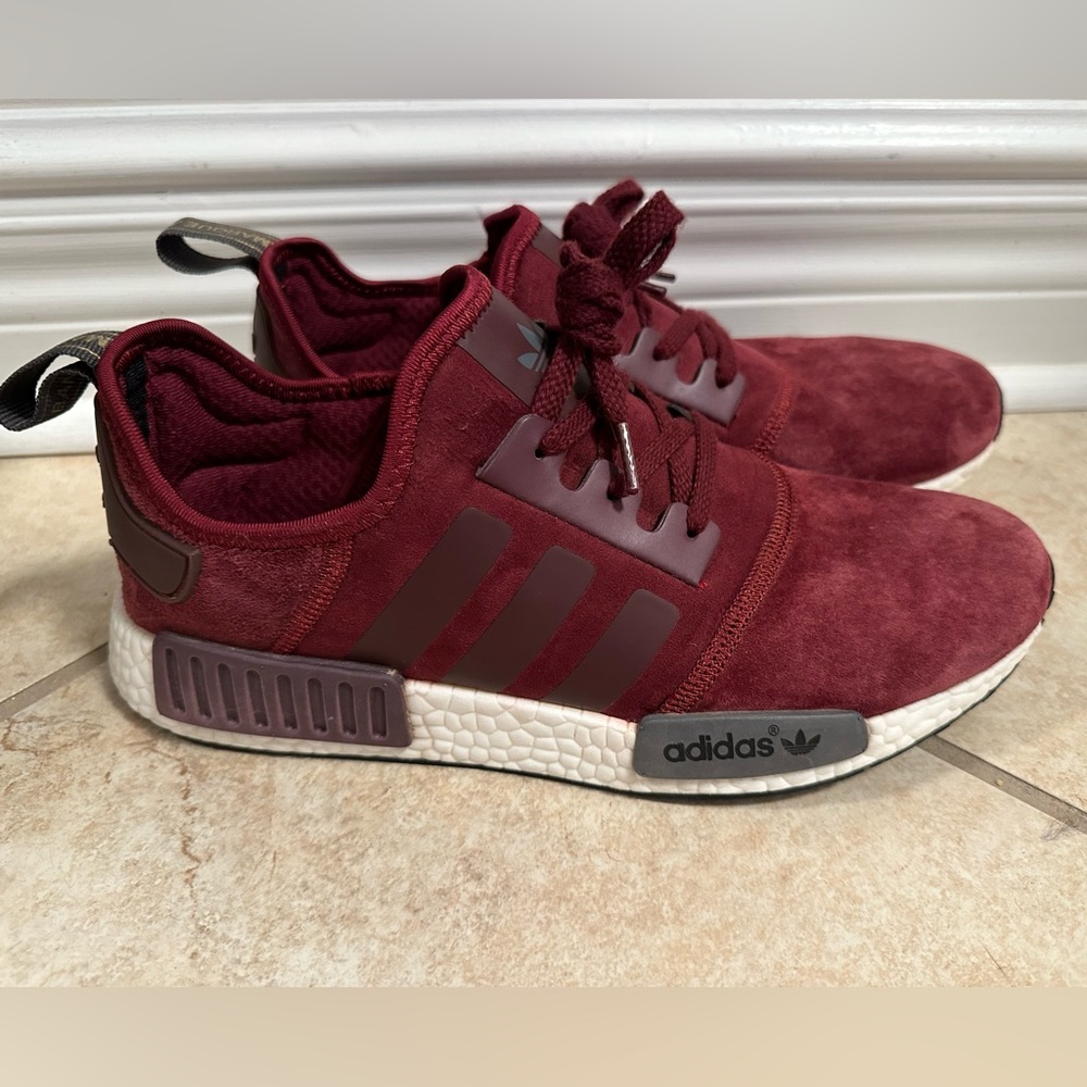adidas NMD R1
Maroon Suede